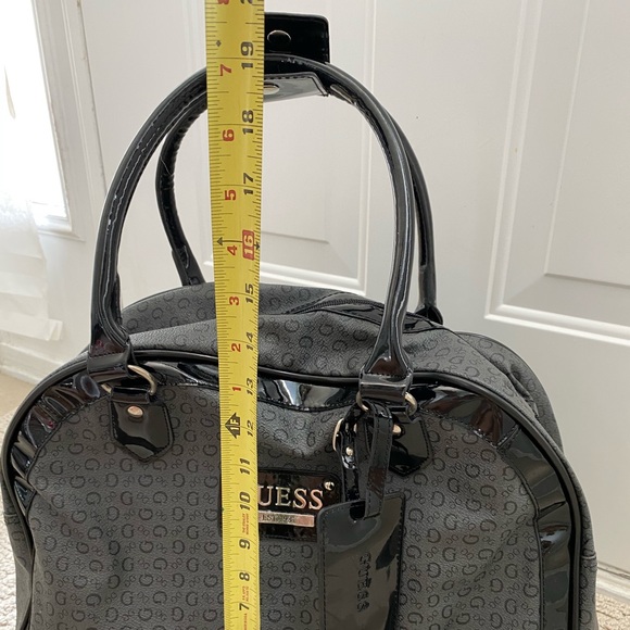 Guess carryon/tote - Picture 5 of 11